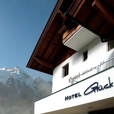 Hotel & Suites Glueck Auf Mayrhofen Luaran gambar