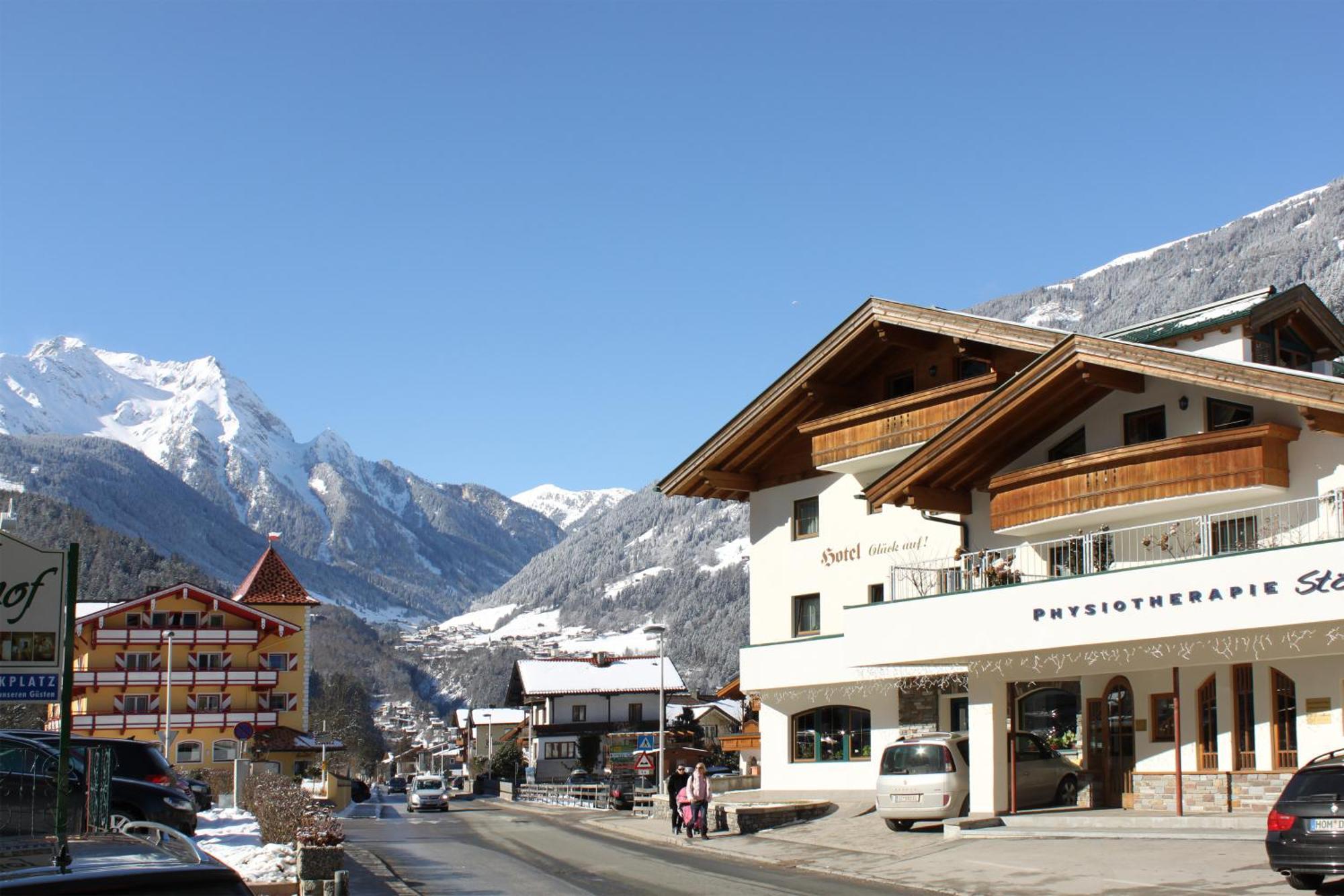 Hotel & Suites Glueck Auf Mayrhofen Luaran gambar